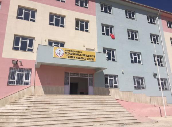 Nizamülmülk Mesleki ve Teknik Anadolu Lisesi Fotoğrafı
